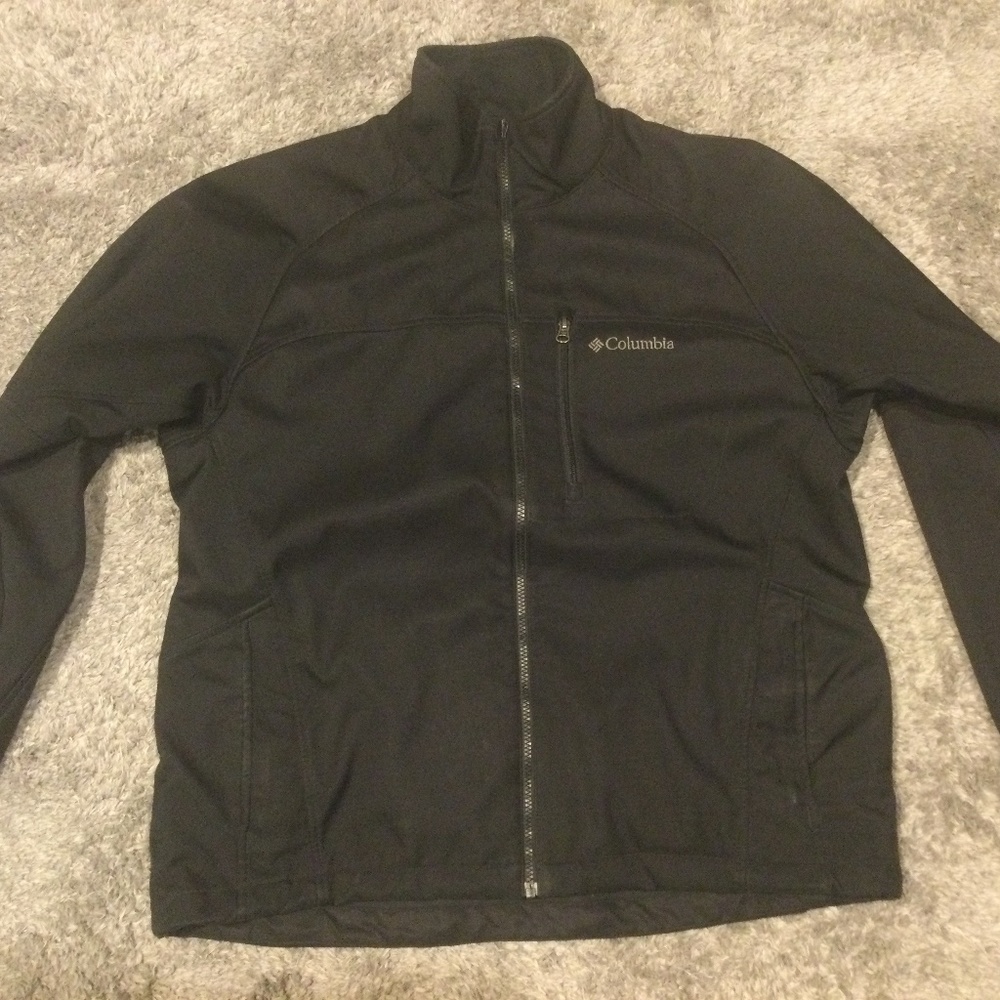 Mens Columbia softshell jacket